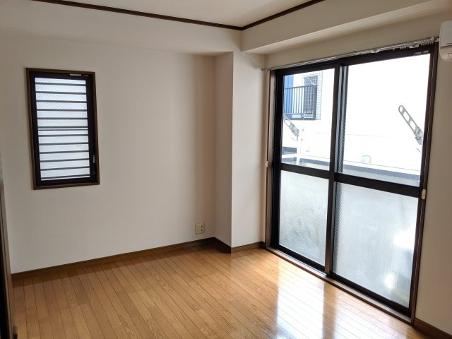 リバーコートの居間・リビング