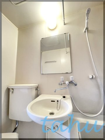 豊島区雑司が谷２丁目のアパートの洗面所