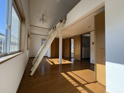 【洋室】 | 丹波篠山市住吉台戸建