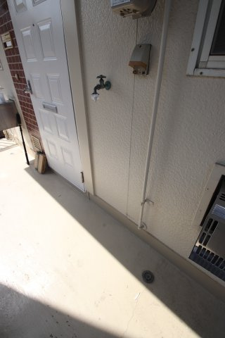 【設備】 | 伸和ハイツ | 室外洗濯機置き場
