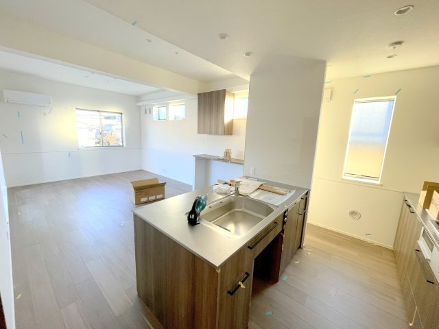 （仮称）杉並区松ノ木３丁目メゾンの居間・リビング|★陽当たり良好★