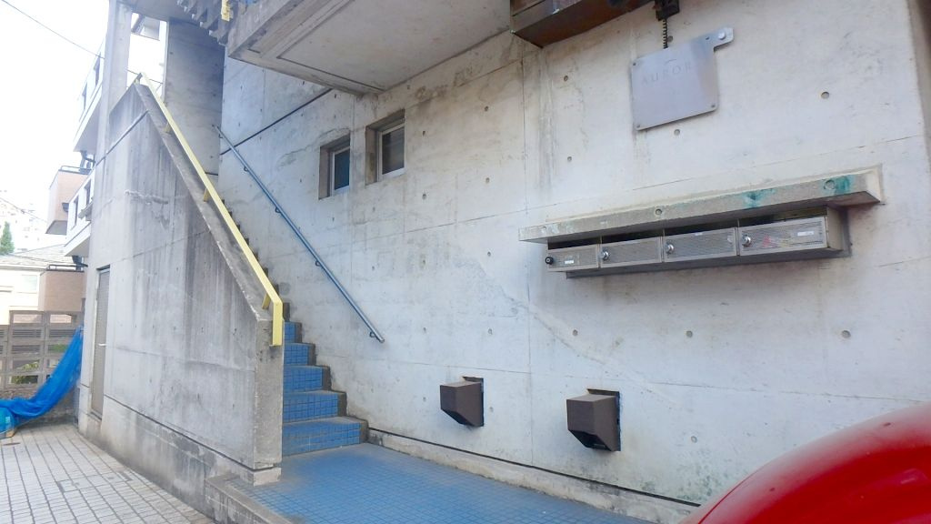 AURORAのエントランス