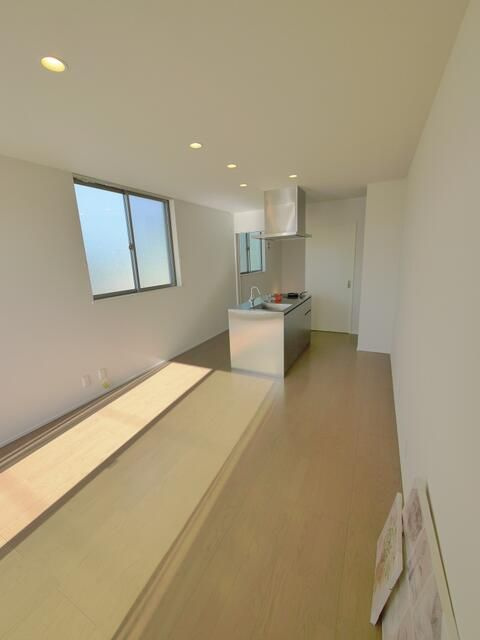 アーバンコート江瀬美町の居間・リビング