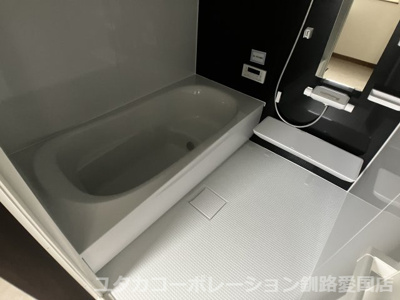 【浴室】 | 昭和北3丁目190-1619売家 | 1坪お風呂でまったり、ゆったりと毎日の疲れを癒してください♪