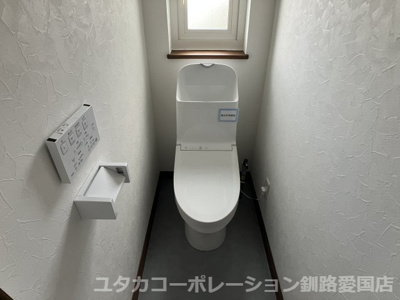 【トイレ】 | 昭和北3丁目190-1619売家 | 窓付きトイレは、明るさ・換気と…やっぱり嬉しいものです☆