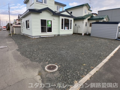 【駐車場】 | 昭和北3丁目190-1619売家 | 駐車場は最大3台駐車可能、急なお客様にも対応できます。