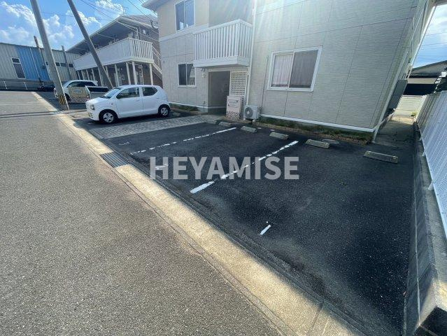 ソシアレジデンスの駐車場