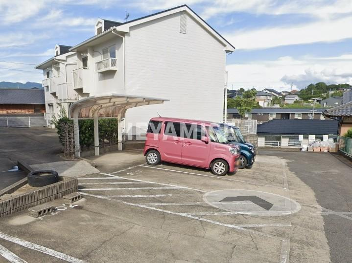 アネックスすだのきB棟の駐車場