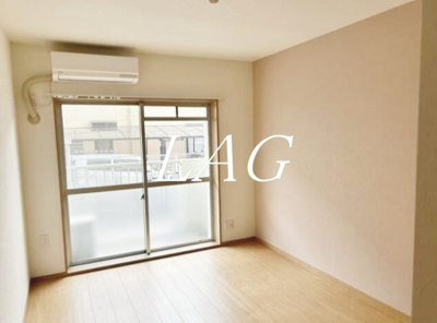 【居間・リビング】 | ウエストパレス蕨Ⅰ | 洋室のお部屋です。