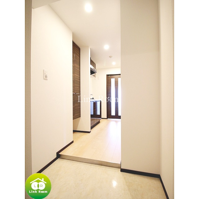 プレール・ドゥーク門前仲町Ⅲの玄関