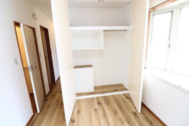 ロイヤルハイツの収納