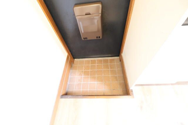 ロイヤルハイツの玄関