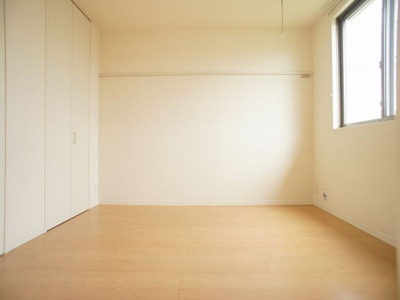 【寝室】 | グリーンスクエアＡ | 快適に過ごせるエアコンが付いています♪