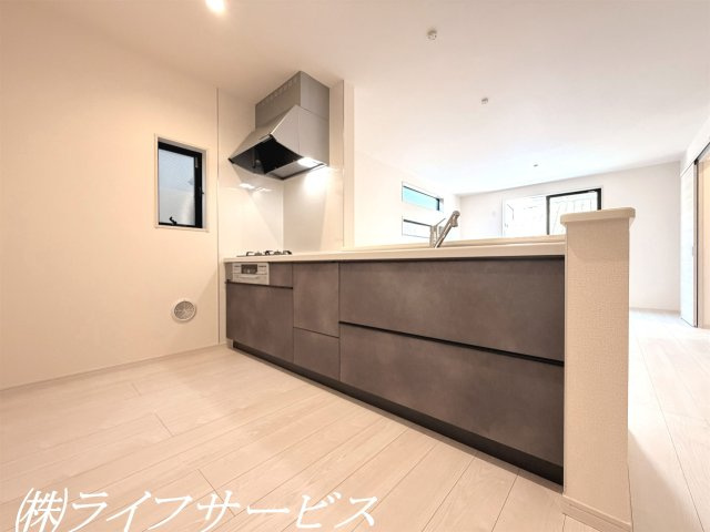 【キッチン】 | 塚本５丁目新築戸建 | オープンスタイルのシステムキッチン