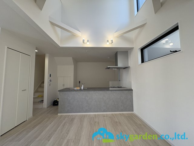 茅ヶ崎市矢畑2期　新築戸建　全5棟　2号棟のキッチン|家族全員で料理を楽しんでみてはいかがでしょう