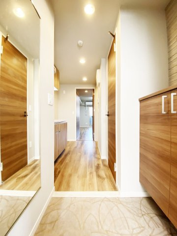 エスペランサ上前津の玄関