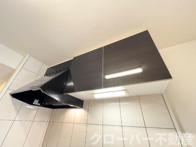 グラッドのキッチン|キッチン上側収納