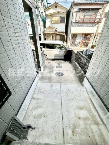 南野口町一戸建の駐車場