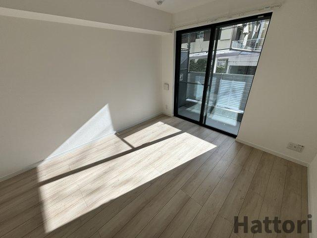 プルメリア阪大前の居間・リビング