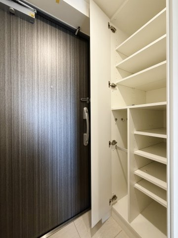 S-RESIDENCE市川の内装