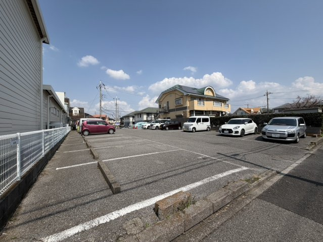 八千代市高津東３丁目の駐車場の外観