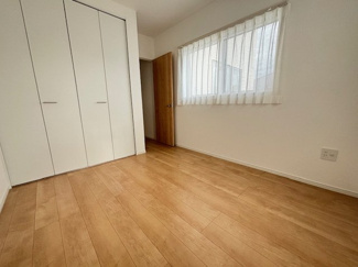 【収納】 | 安芸郡熊野町出来庭2丁目【外構付】 | 2階　洋室×3　収納付きでお部屋がスッキリ広く使えます。　