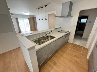 【キッチン】 | 安芸郡熊野町出来庭2丁目【外構付】 | 機能的なシステムキッチン☆オール電化