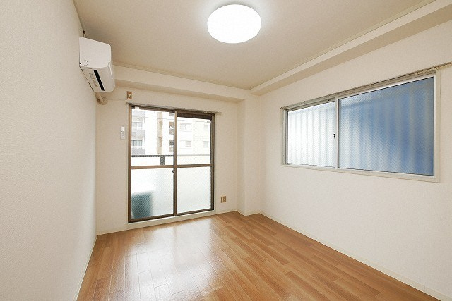 Ｉ　ｃｕｂｅ玉造の洋室