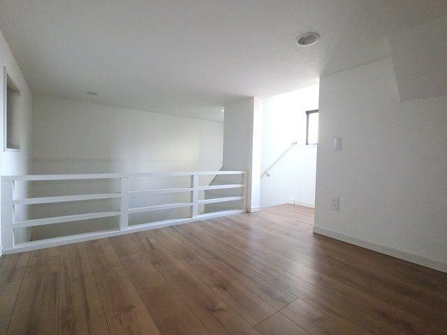 LUTELLAの洋室|※ロフト