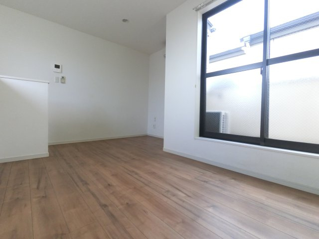 LUTELLAの居間・リビング