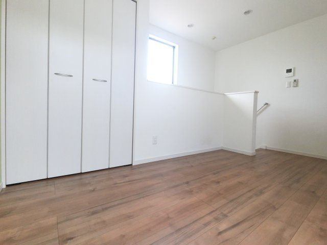 LUTELLAの居間・リビング