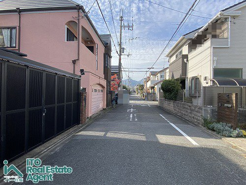 紫竹上芝本町 中古戸建の前面道路含む現地写真