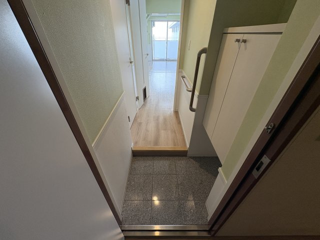 flio明石中央の玄関