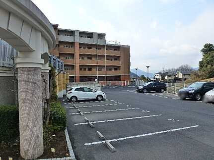 パークヒルズ高陽グランドステージの駐車場