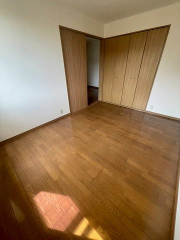 鳥栖市村田町のアパートの洋室