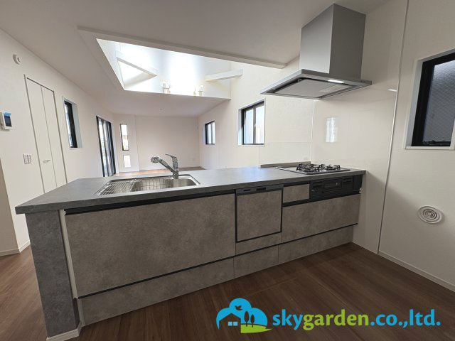 茅ヶ崎市矢畑2期　新築戸建　全5棟　3号棟の外観|2025年11月30日撮影（工事中）