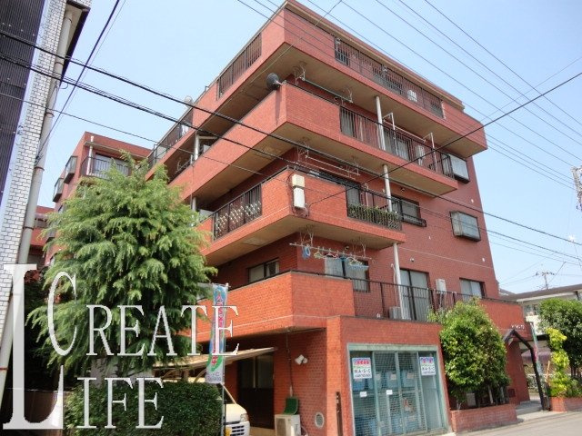 コーラルスターガーデンの外観|閑静な住宅街に立地。