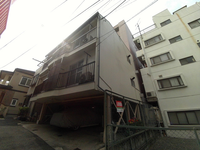 戸石マンションの外観