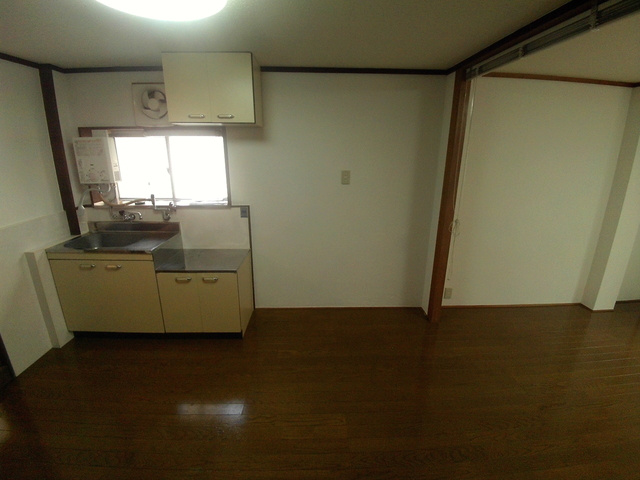 戸石マンションの居間・リビング