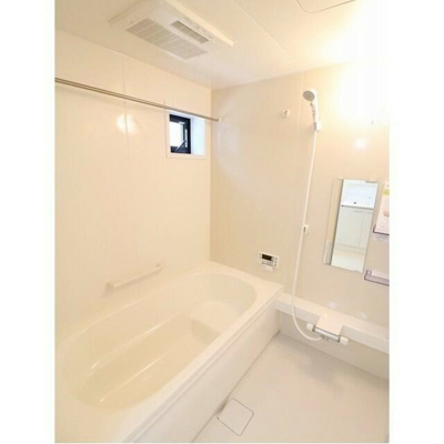 【浴室】 | さくらテラス葉山 | 足も伸ばせるこだわりの1坪バス♪追い炊き・浴室乾燥機付き