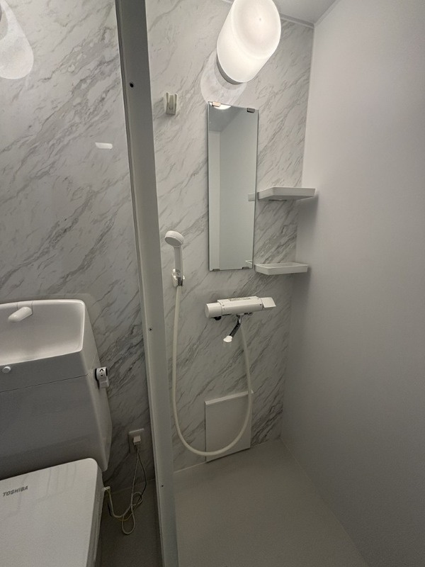 パシフィック乃木坂の内装|シャワー