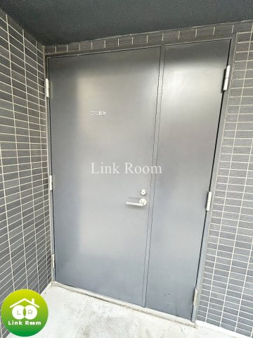 メイクスデザイン門前仲町リバープレイスの玄関