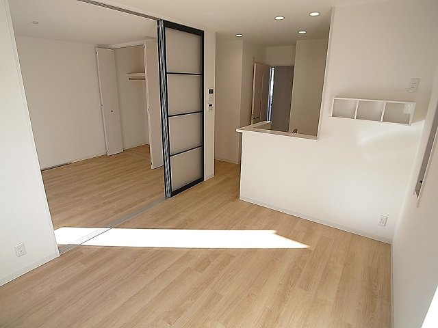 ハーバーコート神戸の居間・リビング|開放感の有る広々したリビングスペース