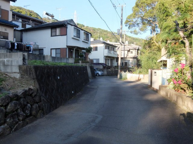 熱海市　伊豆山の前面道路含む現地写真