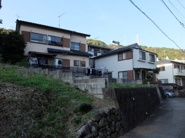 熱海市　伊豆山の前面道路含む現地写真