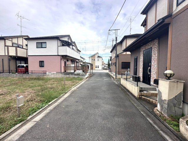 BLOOMING GARDEN　東松山市幸町の前面道路含む現地写真