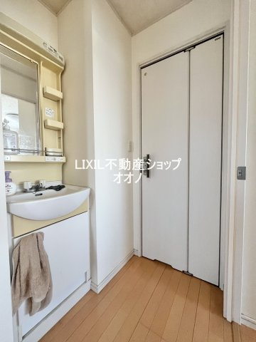 【洗面所】 | 羽生市南羽生2丁目　中古一戸建 | ２Ｆ