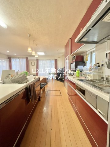 【キッチン】 | 羽生市南羽生2丁目　中古一戸建 | セパレートキッチン