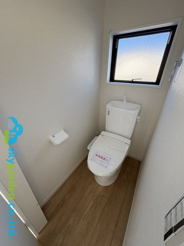 茅ヶ崎市矢畑2期　新築戸建　全5棟　4号棟のトイレ