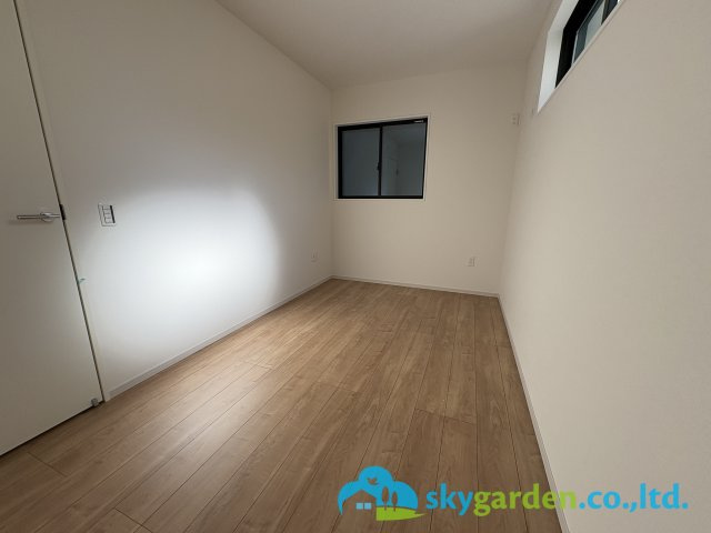 茅ヶ崎市矢畑2期　新築戸建　全5棟　4号棟の洋室